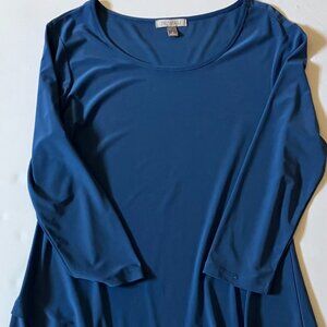 WOMEN'S BLUE HANDKERCHIEF BOTTOM 3/4  SLEEVE TOP